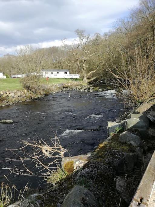 Stunning 3 Bed Riverside In Snowdonia