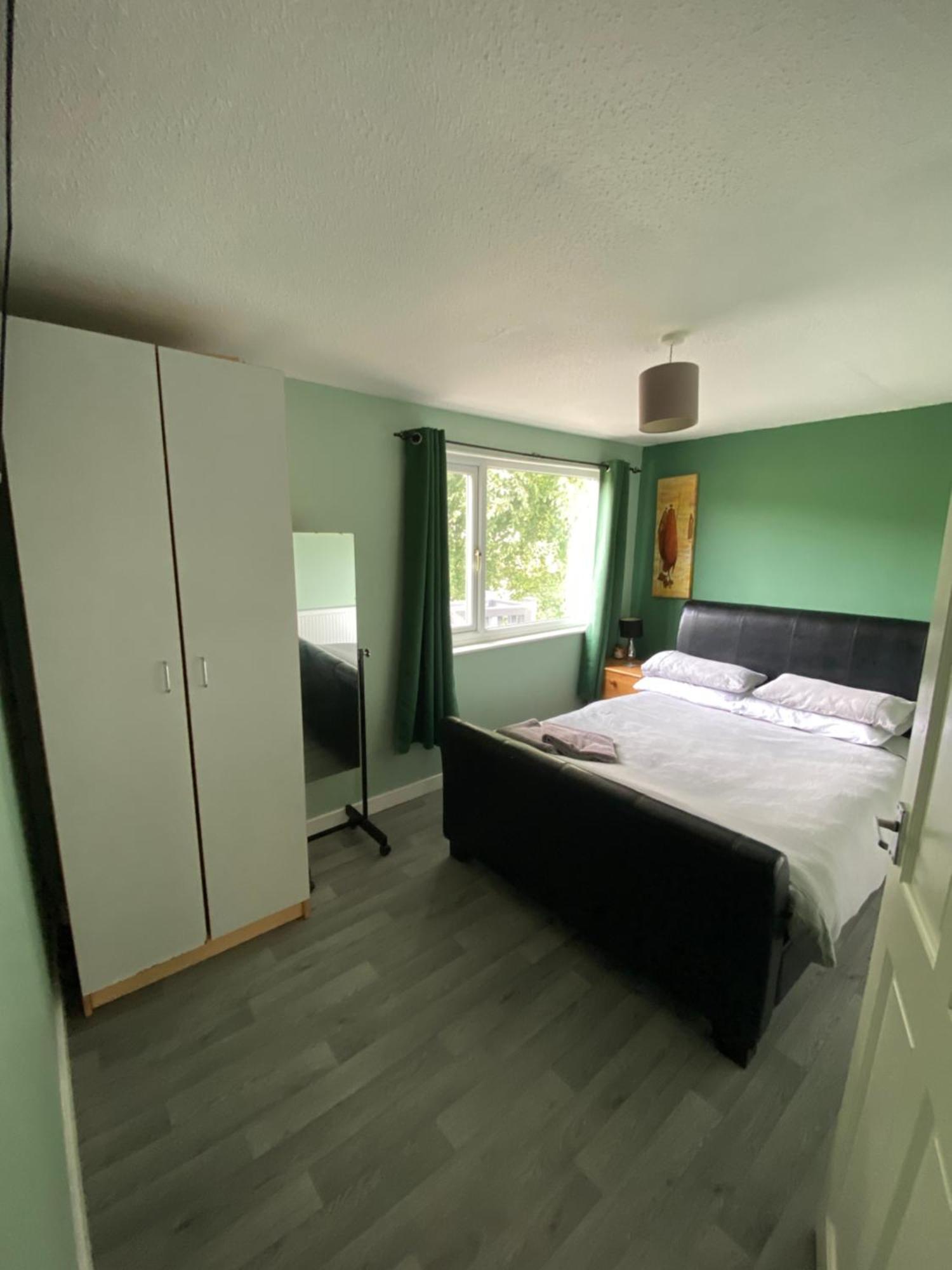 Stunning 3 Bed Riverside In Snowdonia * Caeathro