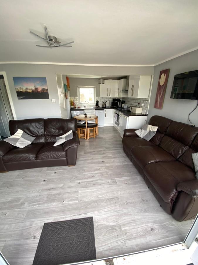 Stunning 3 Bed Riverside In Snowdonia Шале *