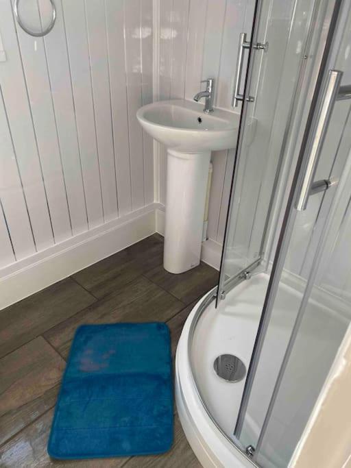 Stunning 3 Bed Riverside In Snowdonia *